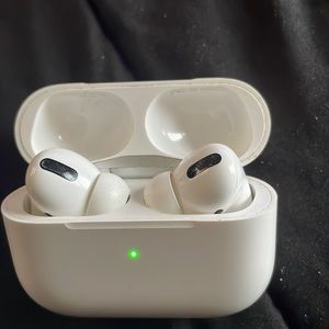 Air pods max pros